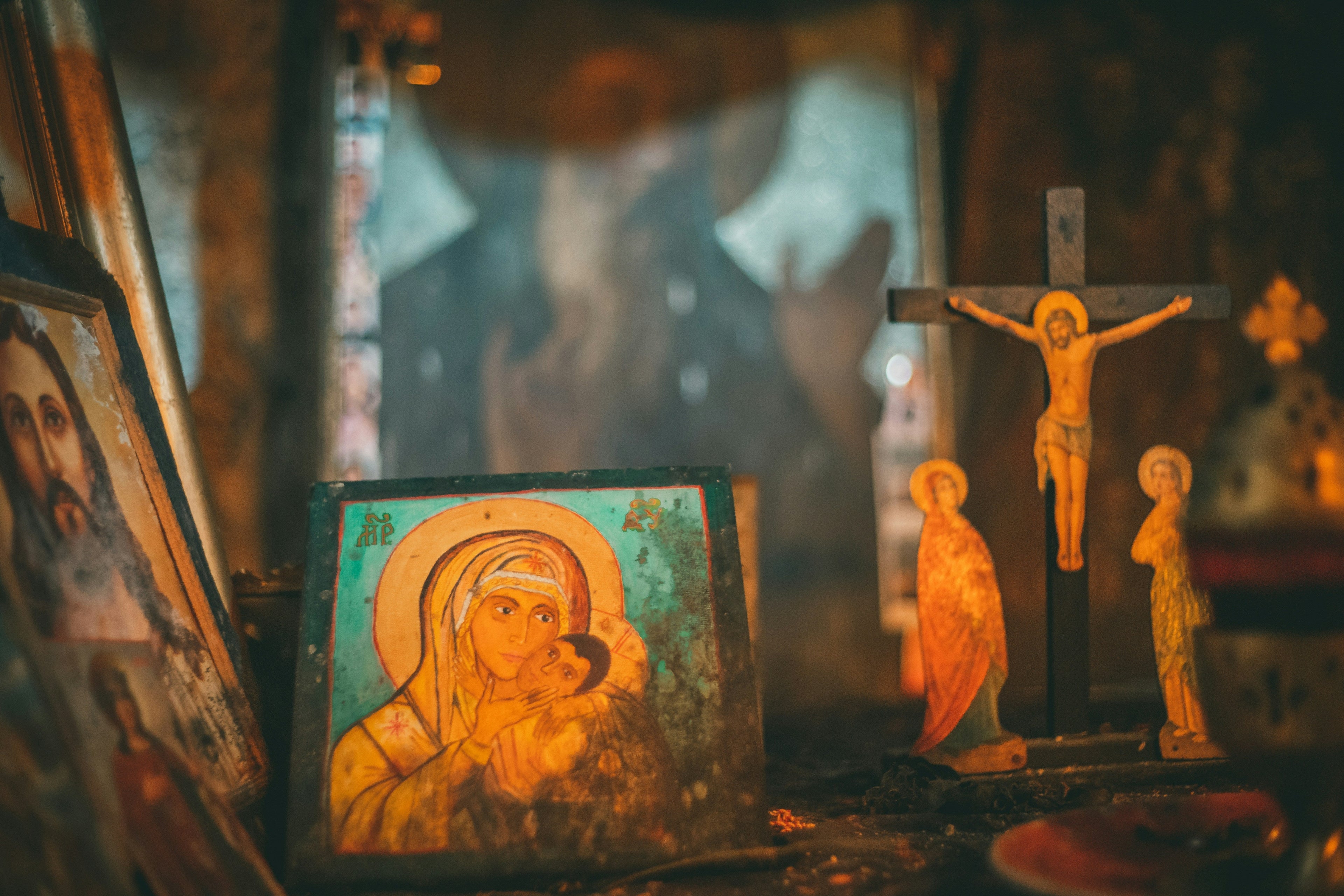 Life in the Q Community (30–70): Faith Under Fire