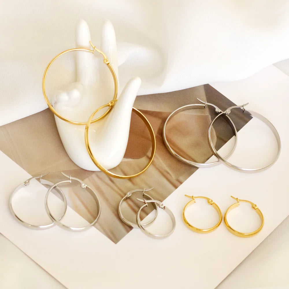 LUXUKISSKIDS 1pairs Minimalist Hoop Earrings Set for Woman/Men Big Circle Earrings Jewelry Ear Clip Punk Style Titanium Piercing
