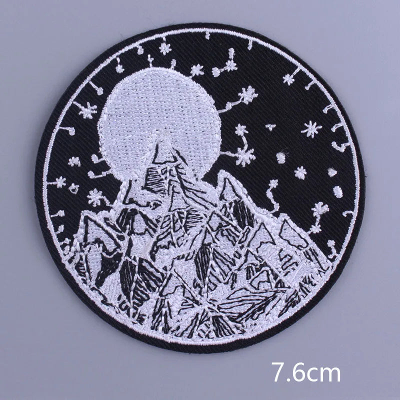 Space Adventure Patch On Clothes Embroidered Patches For Clothing Stickers Mountain Natural Appliques Waves Badge For Jacket DIY