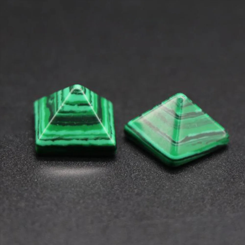 Pyramid Gemstone Natural Healing Stone Crystal Quartz Chakra Point Home Office Decor Crafts Polished Mini Ornament Stone Gift