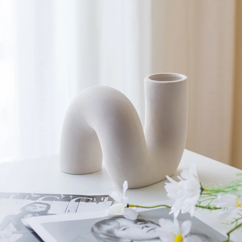 Nordic Style Ceramic Vase, Modern Art Flower Arrangement Pot Ornaments, Living Room Decor Desk Office, Interior Home Decoration
