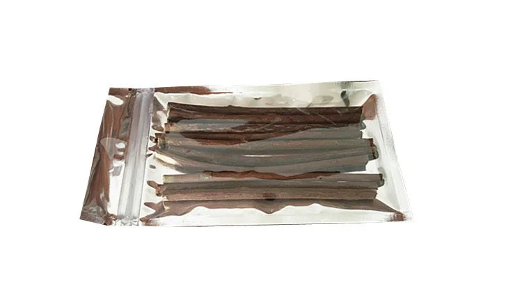 Kitten Cat Cleaning Teeth Natural Catnip Pet Cat Molar Toothpaste Stick Matatabi Actinidia Fruit Silvervine Cat Snacks Sticks