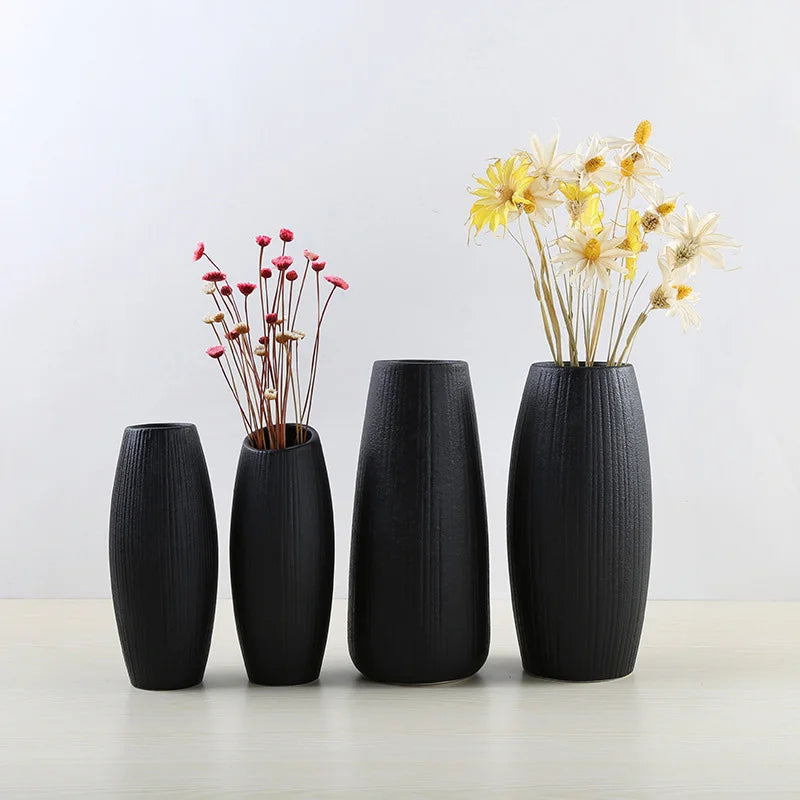 Modern Creative Classic Black Ceramic Vase Retro Vase Container Simple European Handmade Crafts Home Decoration LBS