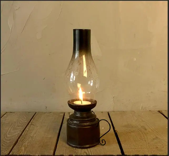 Creative Resin Crafts Nostalgic Kerosene Lamp Candle Holder Decoration Vintage Glass Cover Lantern Candlesticks Home Decor Gifts
