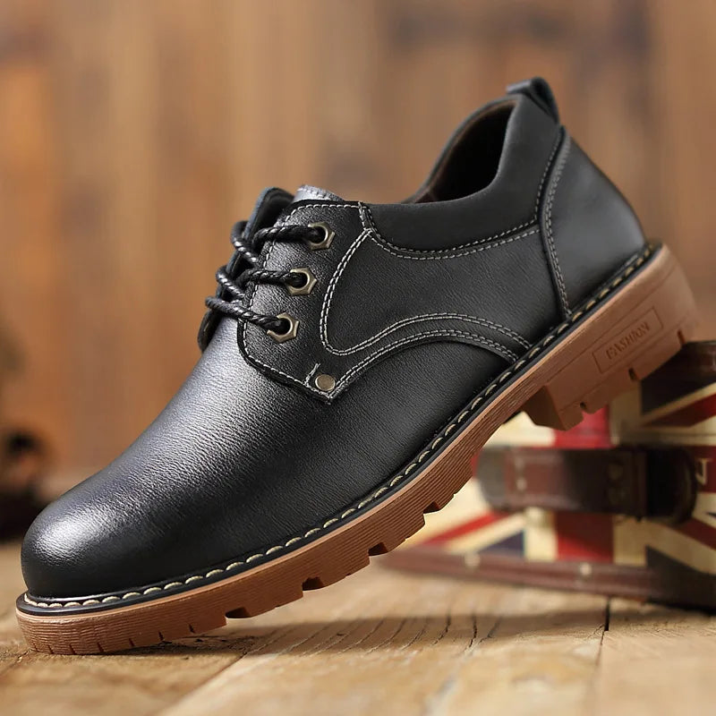 2025 Autumn New Men Leather Shoes Brogue Casual safety shoes Men Genuine Leather Shoes Work Business Casual Sneakers
