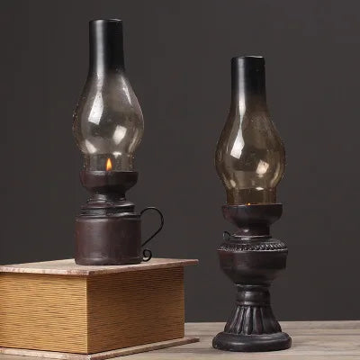 Creative Resin Crafts Nostalgic Kerosene Lamp Candle Holder Decoration Vintage Glass Cover Lantern Candlesticks Home Decor Gifts