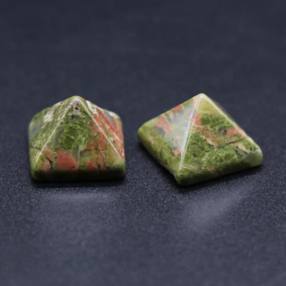 Pyramid Gemstone Natural Healing Stone Crystal Quartz Chakra Point Home Office Decor Crafts Polished Mini Ornament Stone Gift