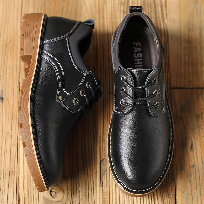 2025 Autumn New Men Leather Shoes Brogue Casual safety shoes Men Genuine Leather Shoes Work Business Casual Sneakers