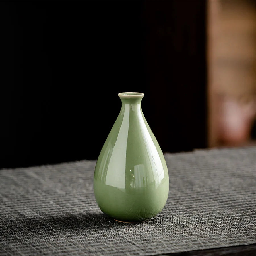 Vase ornaments, dried flower utensils, ceramic decorations, dining tables, simple and fresh home decor, small vase decorations
