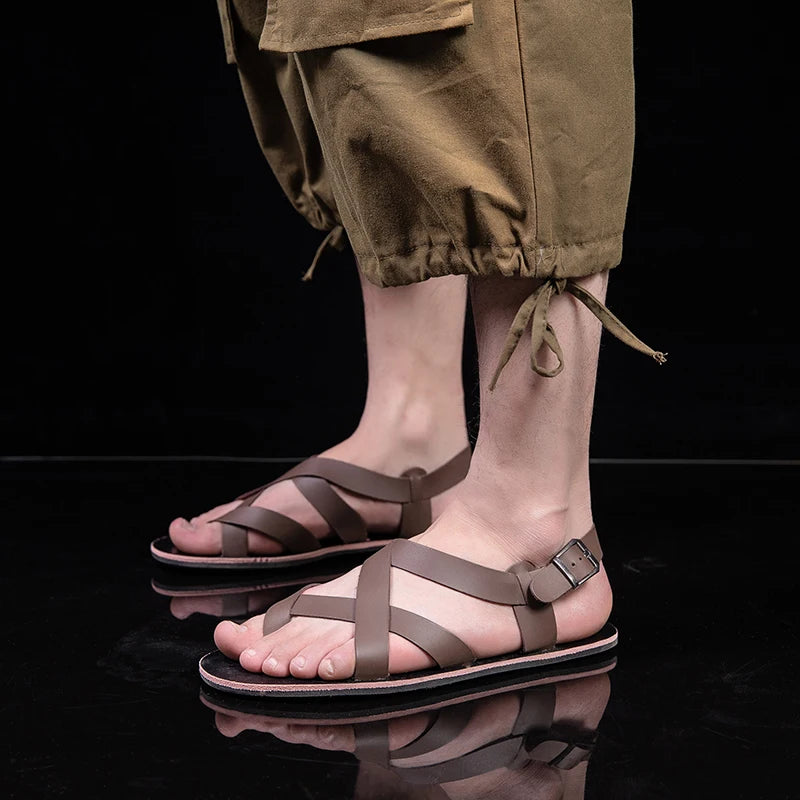 New Summer Sandals Men Open Toe Genuine Leather Sandals Hollow-out Retro Handmade Comfortable Breathable Outdoor Beach Shoes