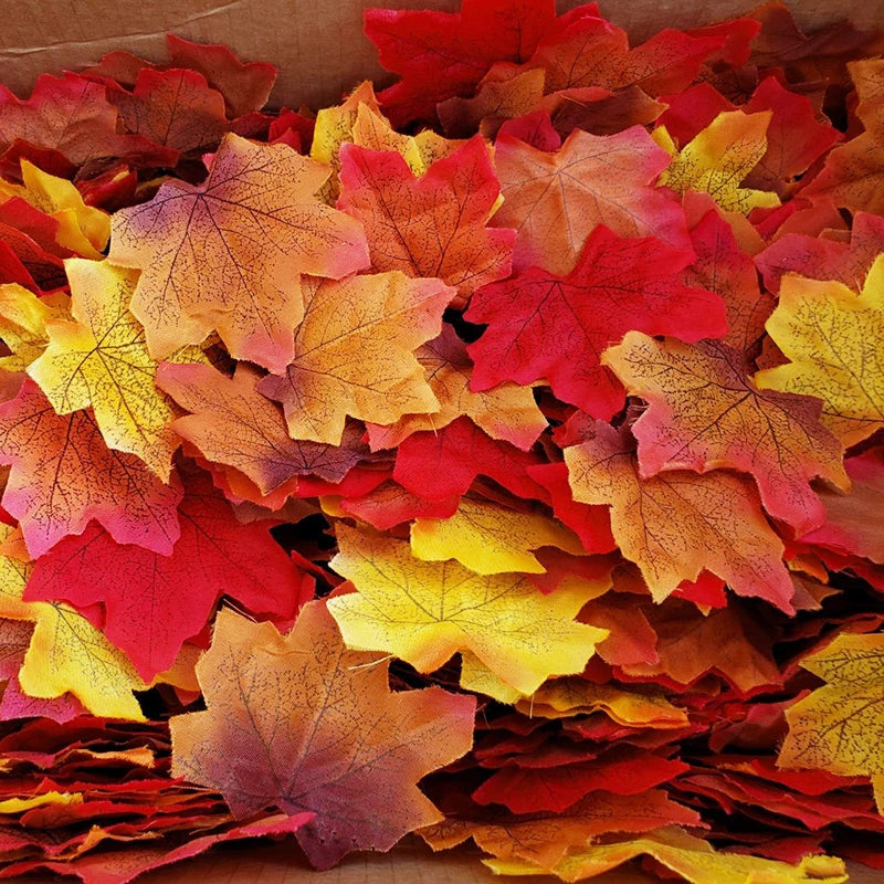 100pcs Artificial Autumn Maple Leaves Thanksgiving Halloween Mixed Fall Colored Leaf Wedding Thanksgiving Day Party Table Decor