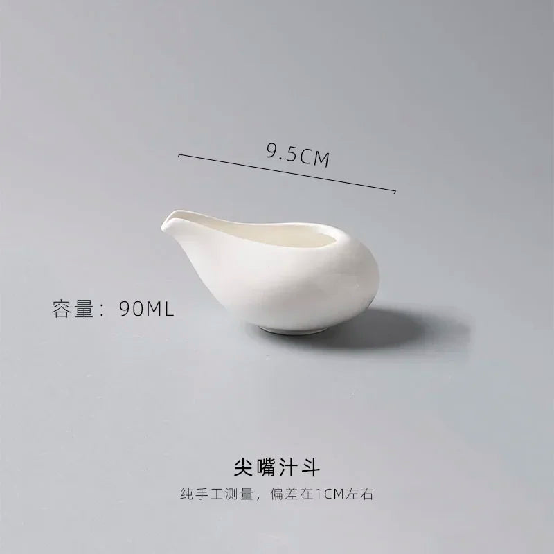 Creative Ceramic Mini Coffee Milk Jugs with Handle Milk Cup Milk Can Restaurant Gravy Boats Pure White Specialty Tableware