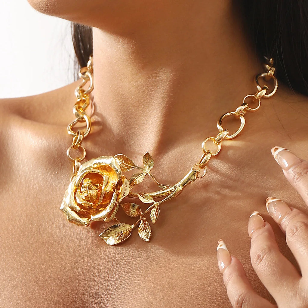 INS New Exaggerated Heavy Metal Wind Rose Pendant Necklace Bold Hip Hop Party Jewelry for Women