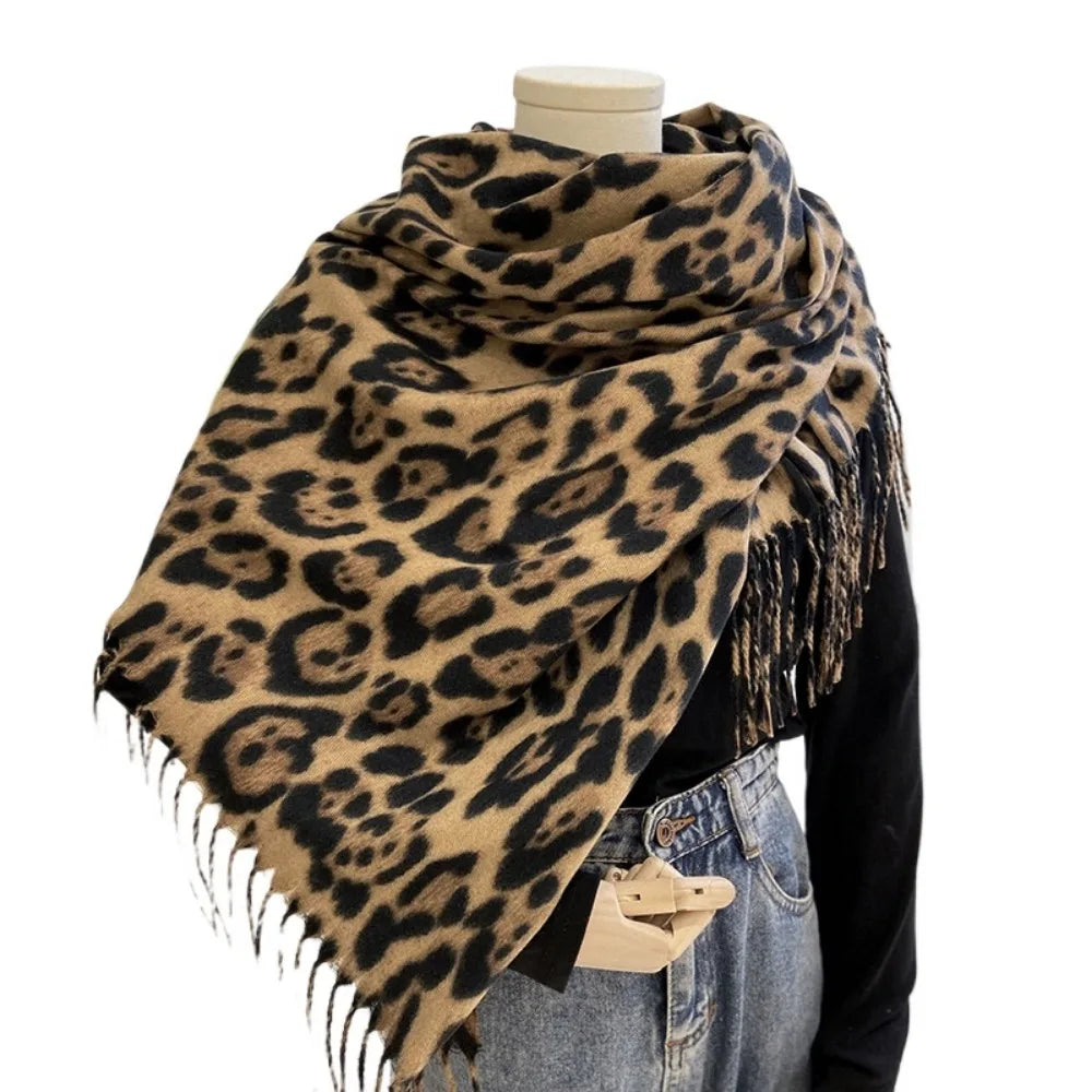 Design Leopard Scarf Winter Warm Pashmina Shawl Luxury Cashmere Wraps Fashion Women Long Blankets Scarves Fringes
