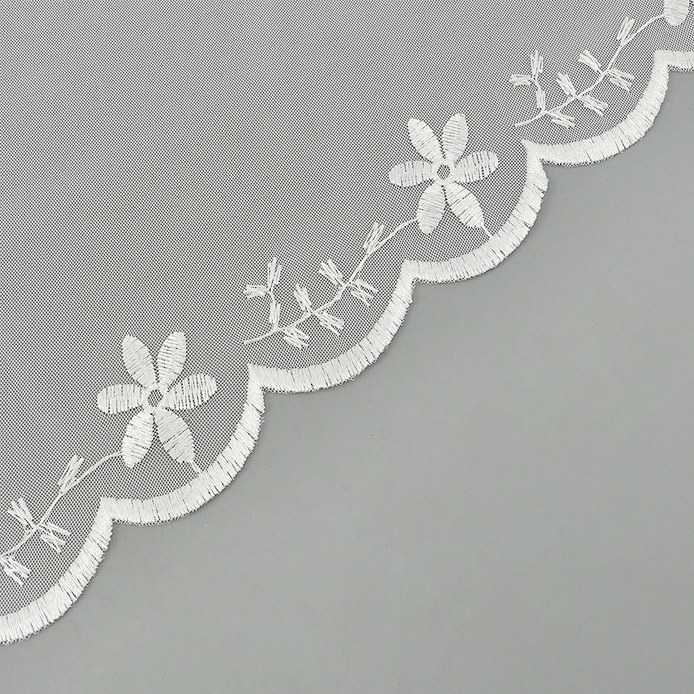 2024 New Triangle Scarf Lace Veil Sheer Floral Scarves Church Prayer White Embroidered Hijab Shawls Women Muslim Wedding Turban