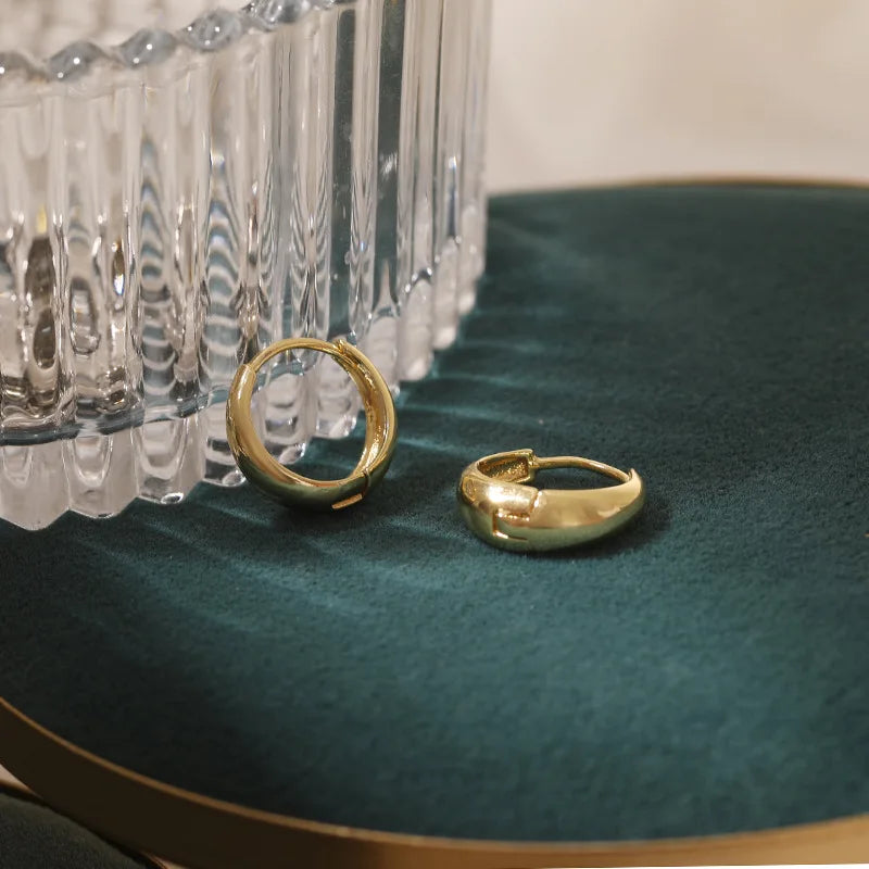 Minimalist Smooth Round Hoop Earrings for Women Trendy Geometric Gold Color Small Ear Huggie Loop Jewelry Accessories Gift