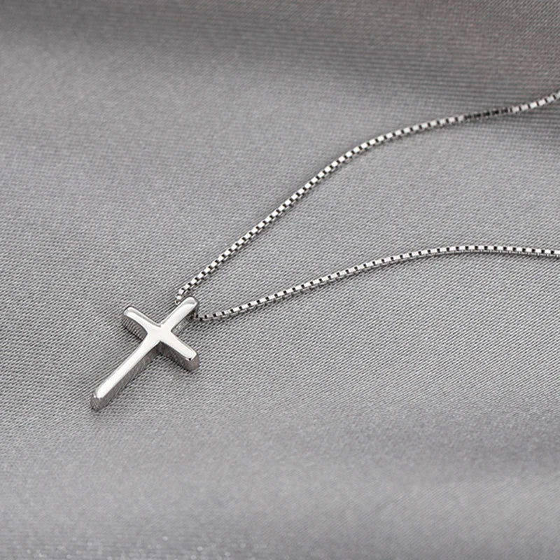 925 Sterling Silver Cross Necklace Simple Exquisite Faith Geometric Shape Pendant Choker Sending Woman Fine Jewelry Accessories