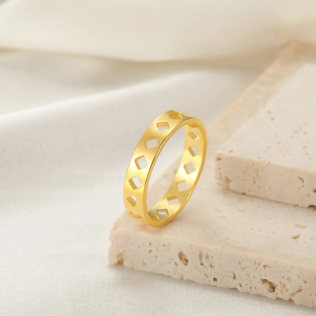 Skyrim Hollow Rhombus Ring Women Stainless Steel Gold Color Casual Finger Rings Trendy Minimalist Geometric Jewelry Wholesale
