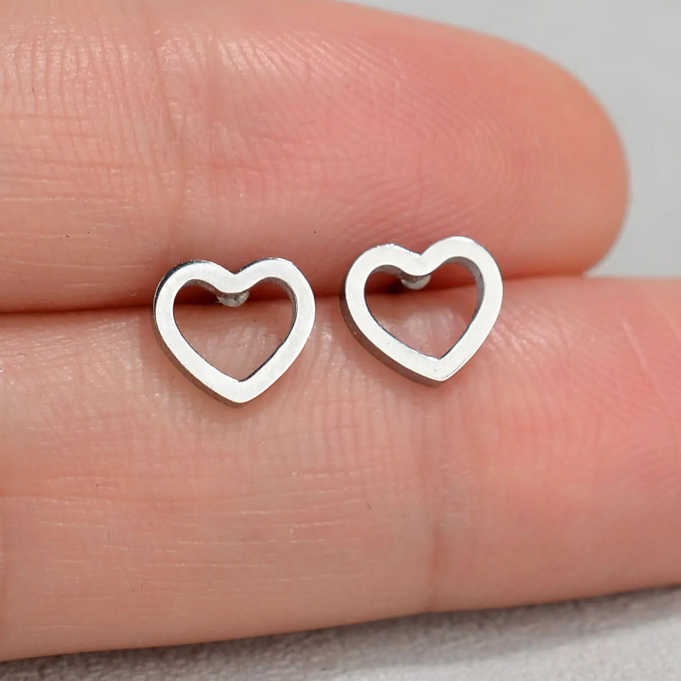 Minimalist Stainless Steel Earings Mini Heart Star Geometric Stud Earrings For Women Cute Cat Dog Flower Leaf Earrings Jewelry
