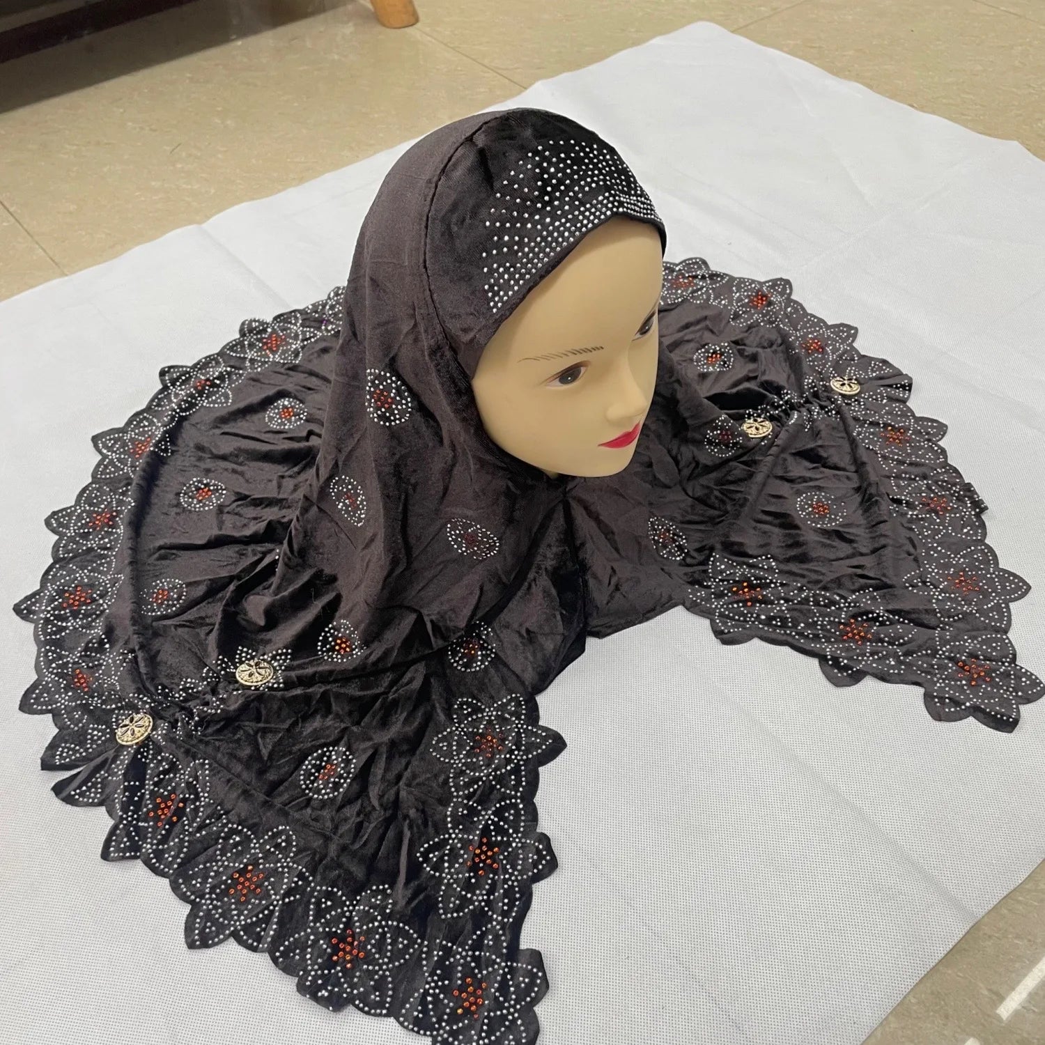 2024Fashion Muslim Cap For Women Beaded Hijab Muslim Turban Female Head Wrap Shawls and Wraps Foulard Femme 60*80Cm