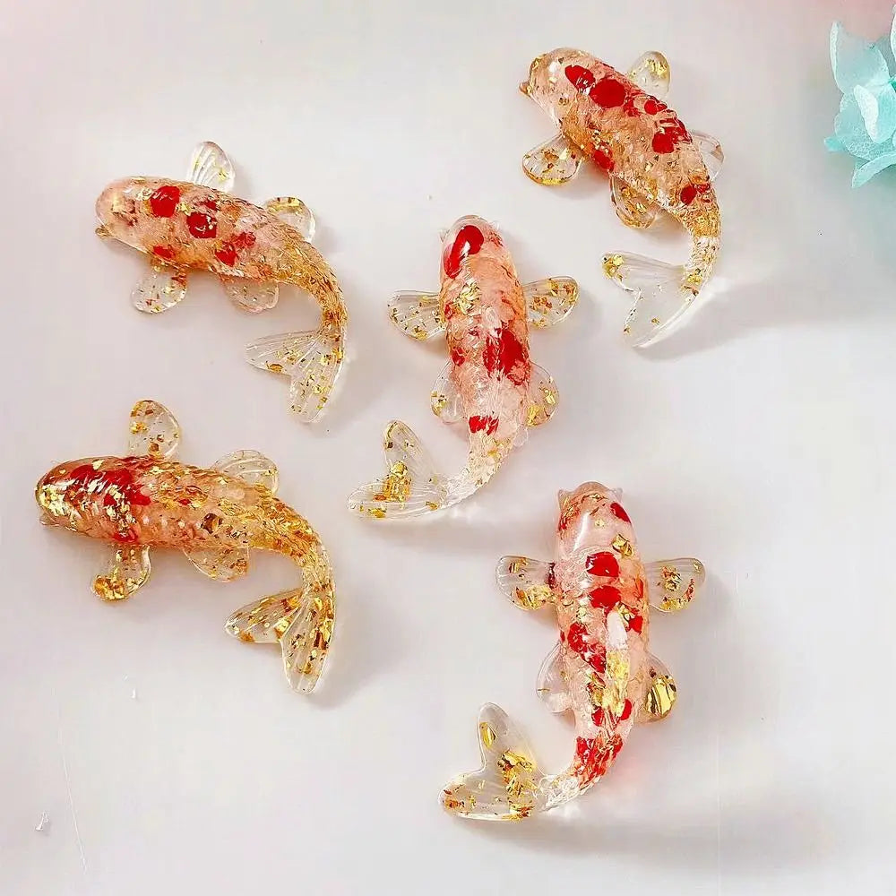 1PC Natural Crystal Crushed Stone Koi Fish Figure Ornament Drip Gel Small Goldfish Gifts Desktop Beautiful Jewelry