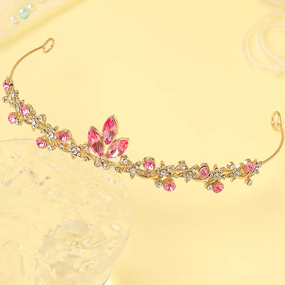 1 Crown Headbands Are Suitable for Girls to Attract Birthday Parties and Weddings