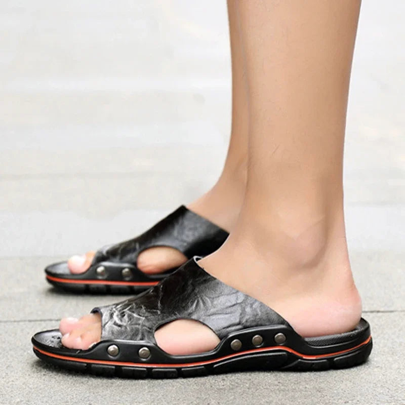Summer High-quality Leather Slippers  New Men's Sandals  Soft Outdoor Slippers  Comfortable Beach Sandals Outdoor Men's Shoes