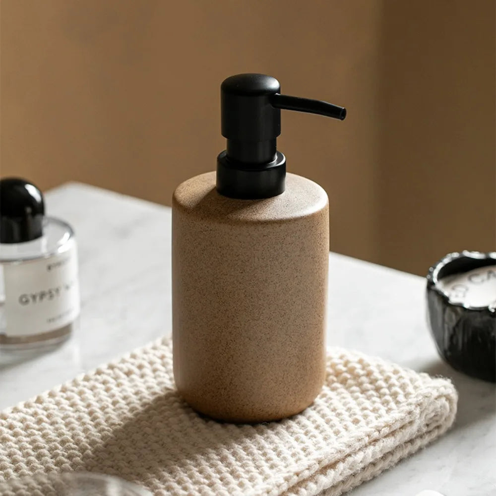 Vintage Pottery Lotion Bottle 350ML Squeeze Bottle Simple Bathroom Soap Dispenser Shampoo Body Lotion Conditioner Bottled