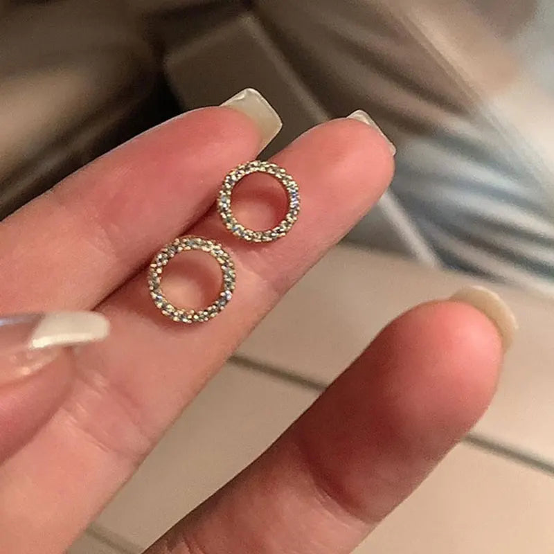Korean Fashion Versatile Dazzling Circle Stud Earrings with Crystal Cubic Zirconia Minimalist Earrings for Teens Women's Jewelry