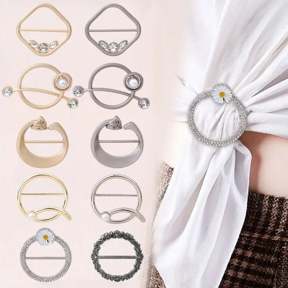 New Rhinstone Scarf Buckle T-Shirt Silk Clasp Clip Holder Scarf Ring Brooch Waist Buckle Fashion Minimalist Jewelry Accessories
