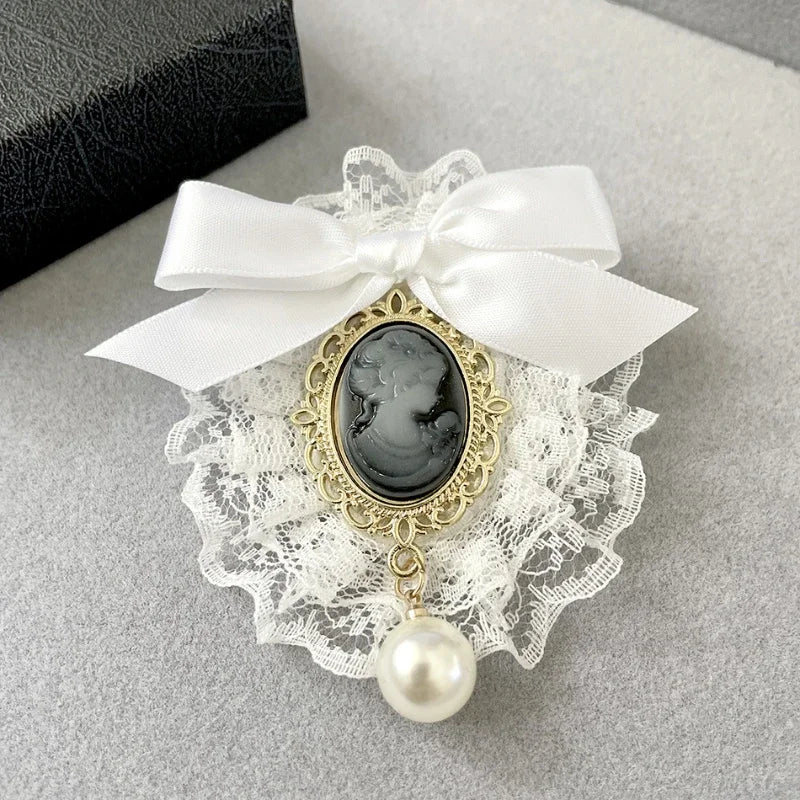 Vintage Handmade Fabric Art Lace Bow Brooches for Women Beauty Head Pearl Corsage College Style Collar Pins Jewelry Accessories