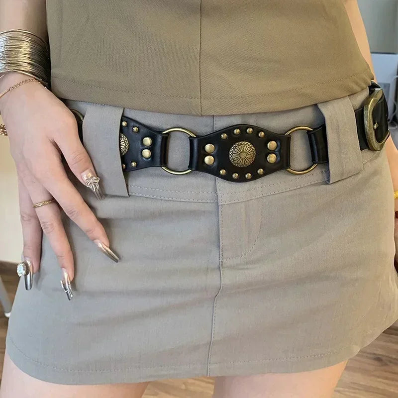 Vintage Circle Splicing Belts Cowboy Hollow PU Girdle Rivet Punk Metal Buckle Spice Girls Skirt Decoration Heavy Duty Wide Belt