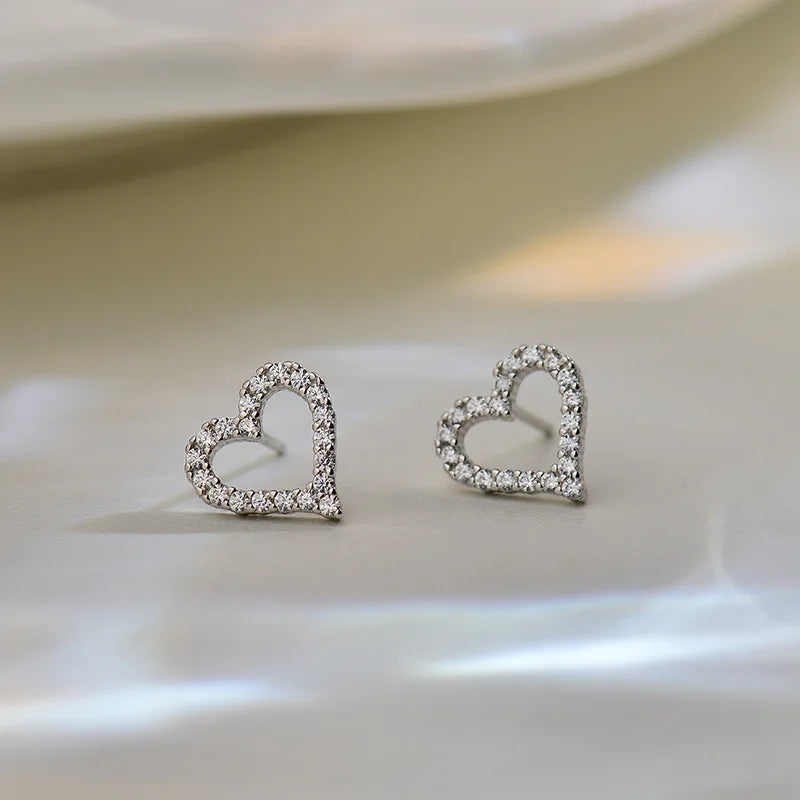Korean Fashion Versatile Dazzling Circle Stud Earrings with Crystal Cubic Zirconia Minimalist Earrings for Teens Women's Jewelry