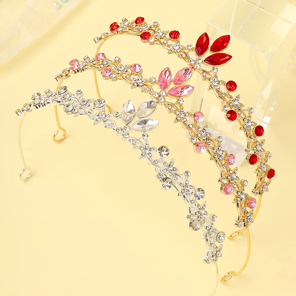 1 Crown Headbands Are Suitable for Girls to Attract Birthday Parties and Weddings