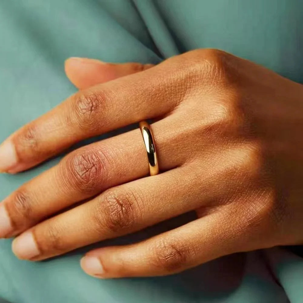 Classic 18K Gold Plated Couple Rings Wedding Engagement Minimalist Simple Smooth Stainless Steel Ring for Women and Men Jewelry