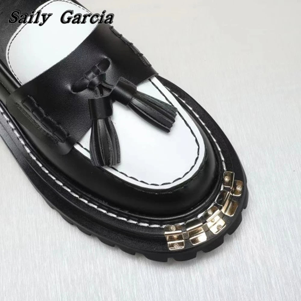Genuine Leather Metal Fringe Shallow Slip On Flat Loafers 2023 New Glossy Wild Work Shoes Round Toe Gear Sole Casual Women Shoes