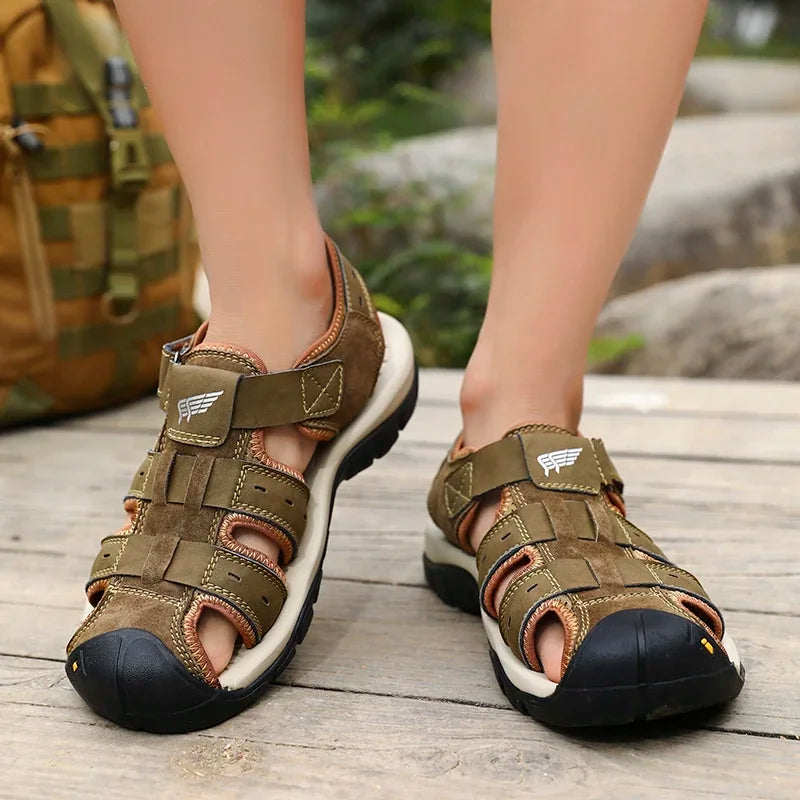 2025 New Fashion Men's Sandals Summer Soft Beach Sandals Comfortable Genuine Leather Men Sandals Outdoor Non-slip Wading Shoes