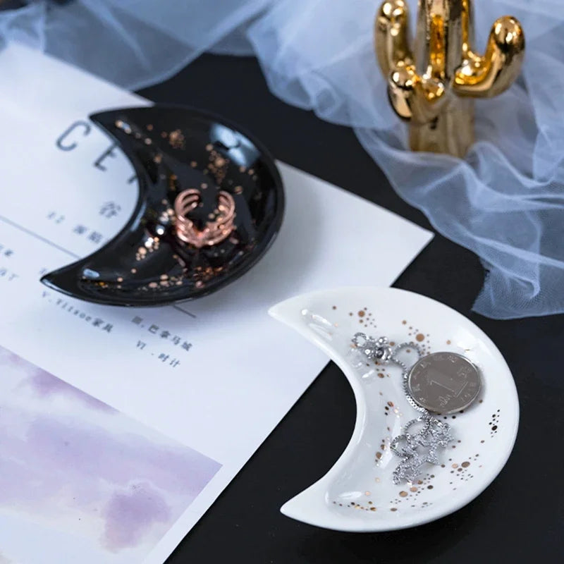 Nordic Ceramic Moon Shape Small Jewelry Dish Earrings Necklace Ring Storage Plates Fruit Dessert Display Bowl Decoration Tray
