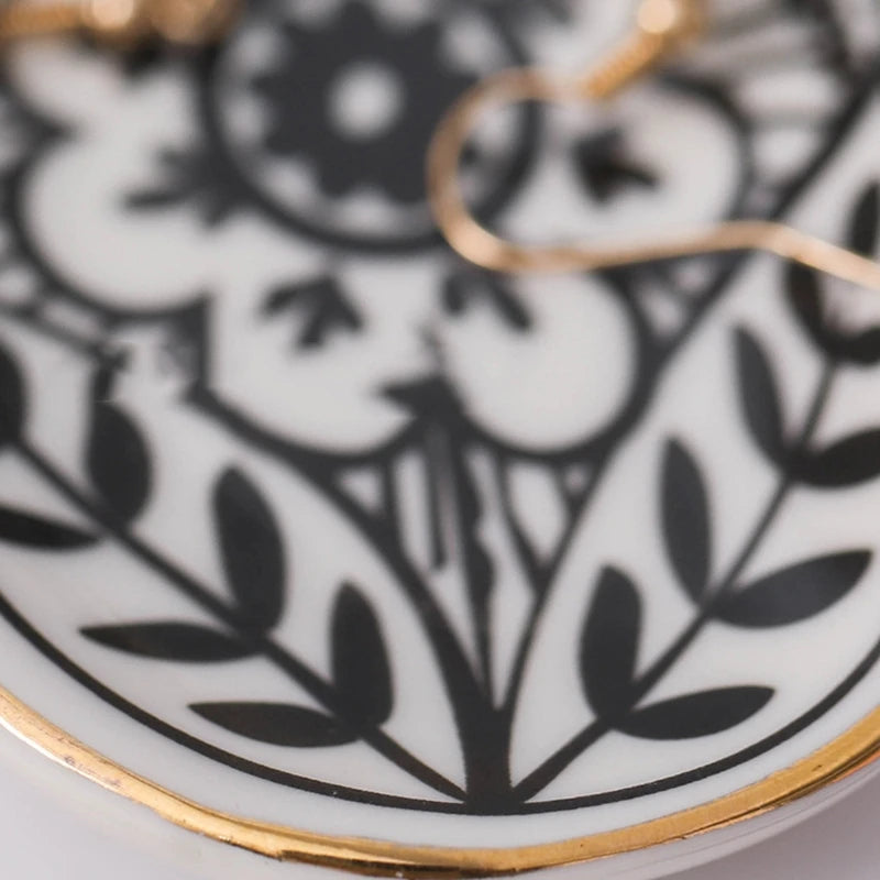Small Sunflowers Hand Ceramic Dish Plates Decorative Jewelry Trinket Dish Necklace Storages Vanity Tray-in Dishes Plates