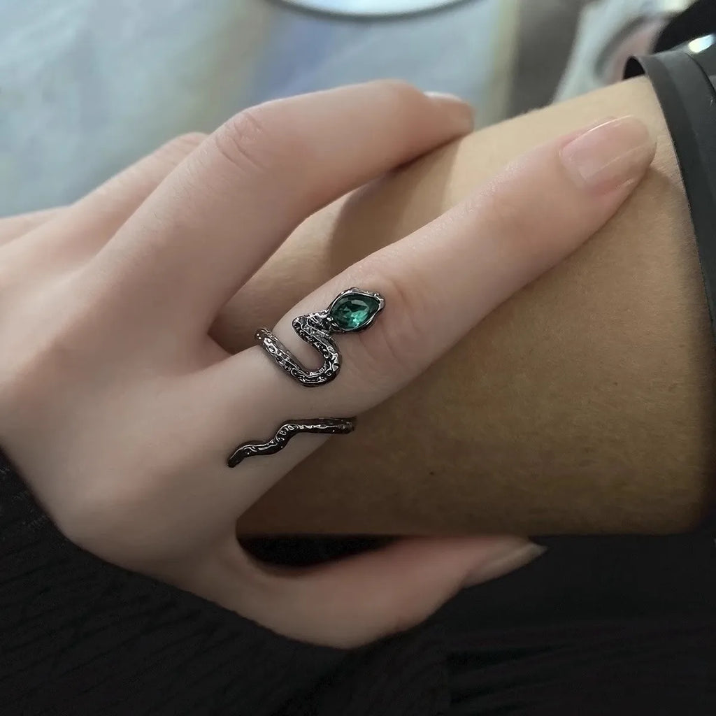 New Fashionable And Minimalist Snake Shaped Women's Personalized Spirit Snake Ring Adjustable Jewelry Wholesale