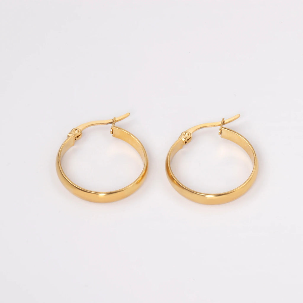 LUXUKISSKIDS 1pairs Minimalist Hoop Earrings Set for Woman/Men Big Circle Earrings Jewelry Ear Clip Punk Style Titanium Piercing