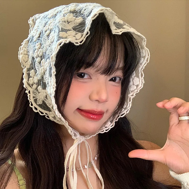 Women's Headscarf French Beige Lace Sweet And Cute Country-style Triangular Scarf Seaside Photo Headwear For Girl Hair Accessory