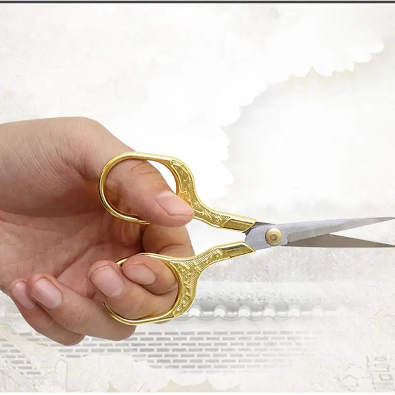 Small Vintage European Style Scissors Stainless Steel For Cross Stitch Cutting Embroidery Sewing Handcraft Craft DIY Art Work