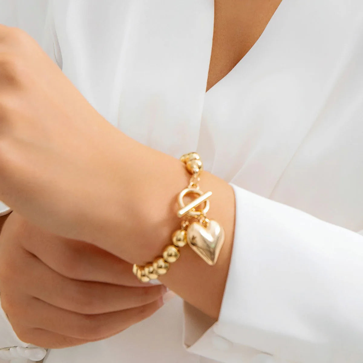 Boho Love Pendant Necklace Women's 2025 Multi Layer Gold Color Metal Imitation Pearl Girl Fashion Couple Fashion Jewelry