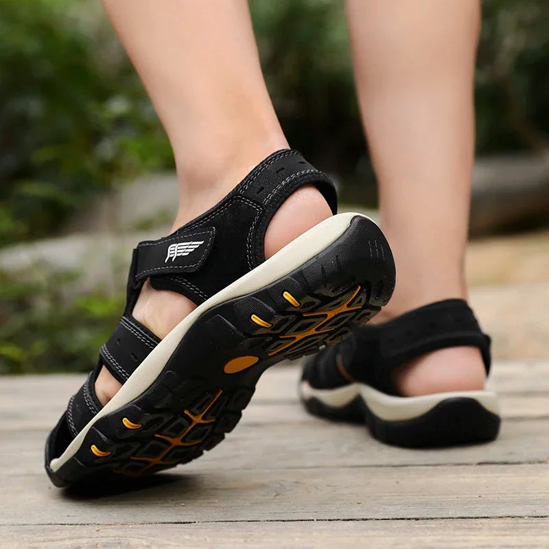 2025 New Fashion Men's Sandals Summer Soft Beach Sandals Comfortable Genuine Leather Men Sandals Outdoor Non-slip Wading Shoes