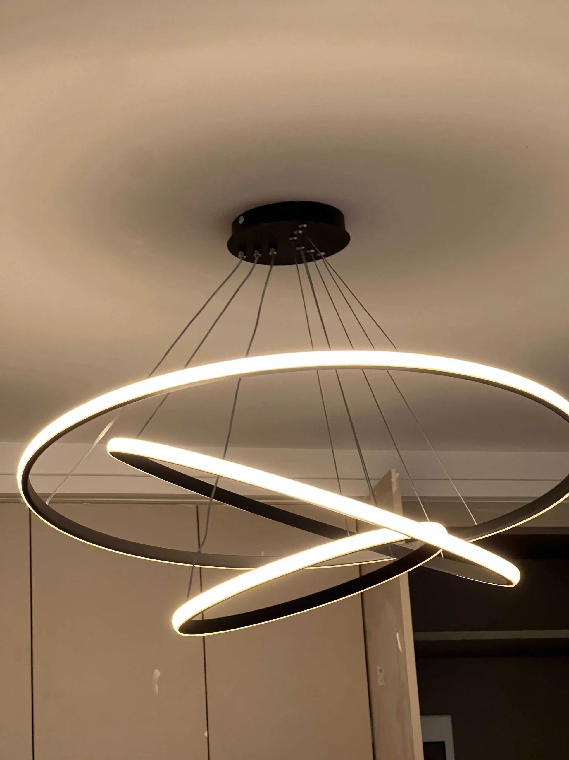 New Nordic minimalist and fashionable smart LED ceiling lights for bedrooms, living rooms, and main hall lights