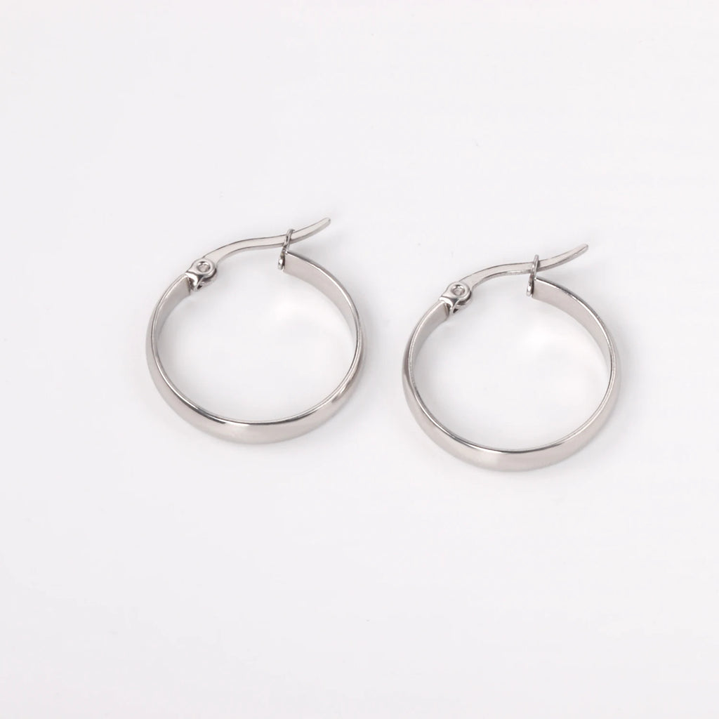 LUXUKISSKIDS 1pairs Minimalist Hoop Earrings Set for Woman/Men Big Circle Earrings Jewelry Ear Clip Punk Style Titanium Piercing