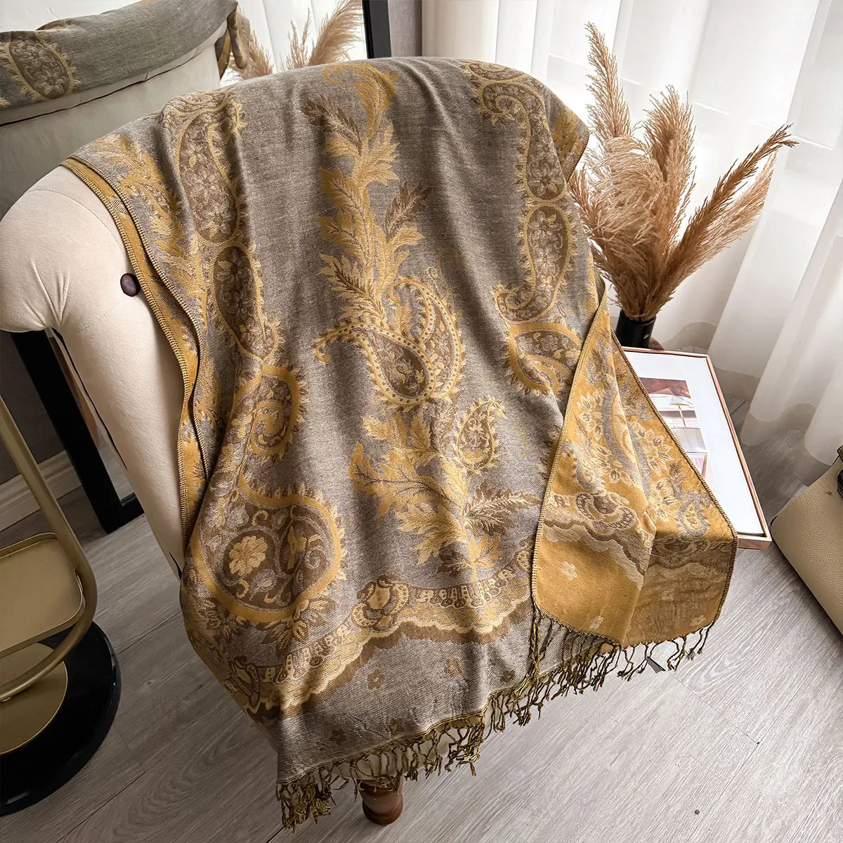 2025 Women Scarf Luxury Bohemian Style Shawl Jacquard Paisley Pattern Designer Tassel Blanket Design Lady Muslim Hijab Pashmina