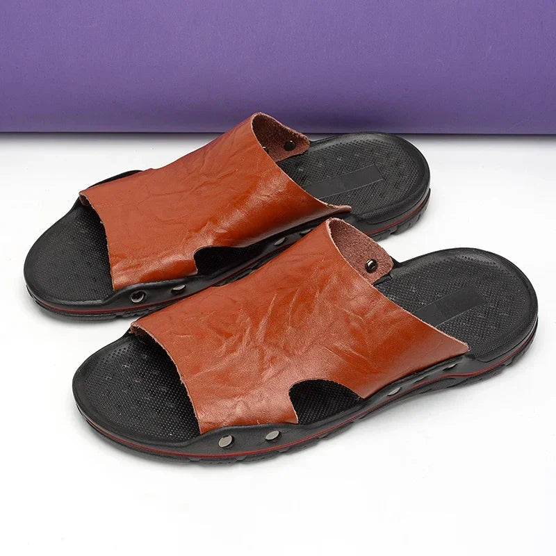 Sandals Men's Leather Classic Fashion Summer Men's Slippers Comfortable Soft PU Leather Lightweight Men's Beach Slippers Slides
