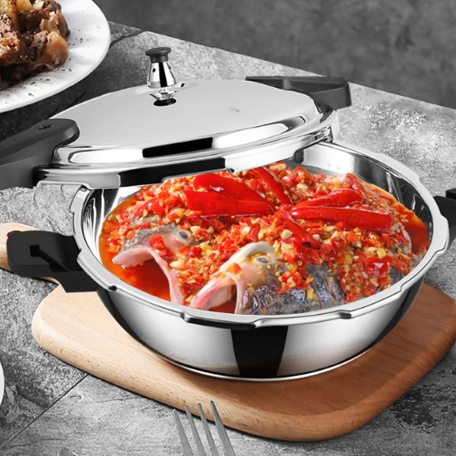 1.8L Stainless Steel Pressure Cooker Explosion Proof Stew Pot For Gas Stove Induction Cooker